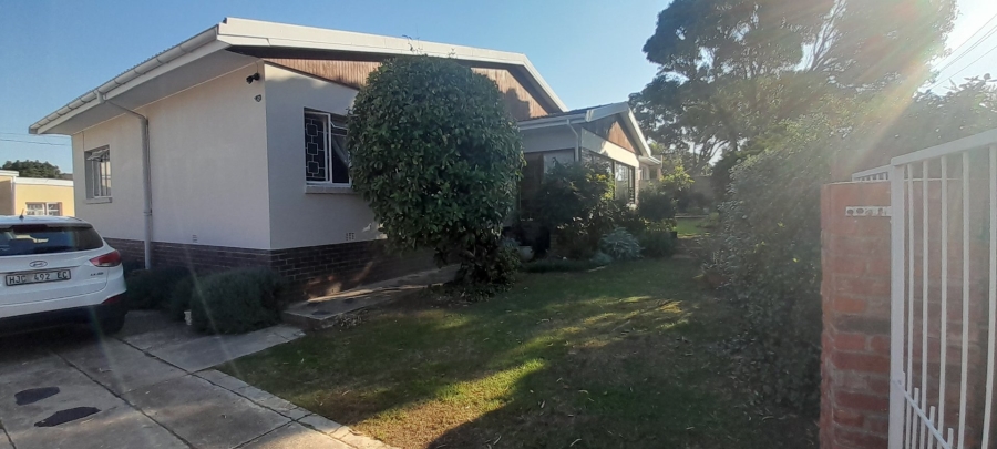 3 Bedroom Property for Sale in Newton Park Eastern Cape